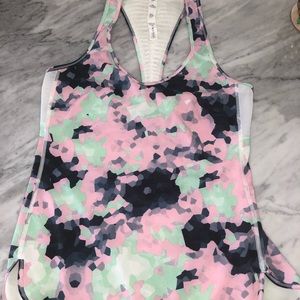 Lululemon Vent it Out Tank Top 4